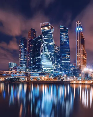 Москварь | Фотоблог о Москве on Instagram: “Москва-Сити Photo by  @mazurevanasta Хочешь увидеть своё фото в лентe @Moskv… | Пейзажи, Фото  пейзажа, Живописные пейзажи