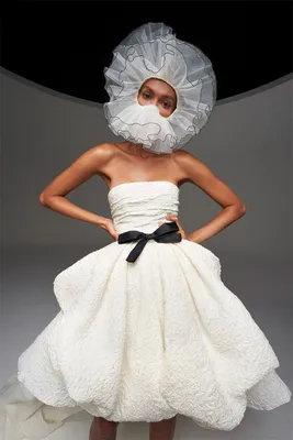 Самые красивые и выдающиеся свадебные платья Недели высокой моды | Vogue  Russia