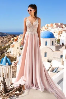 Красивые вечерние платья из фатина — купить в свадебном салоне Valentina  Polli!