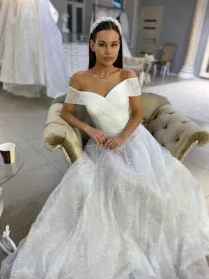 Красивое свадебное платье с открытыми плечами GINA ❋Свадебные платья ОПТ  2022 ❋Производитель Валентина Гладун, Украина