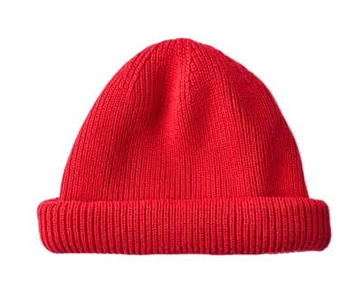 Красная шапка фото