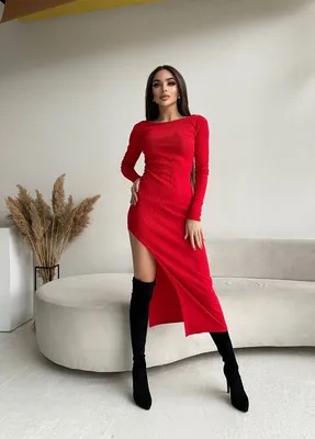 красное вечернее платье в пол