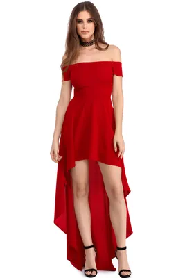 Женственное красное вечернее платье по фигуре на бретелях