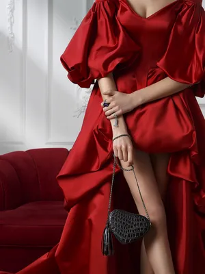 Платье из красной тафты со шлейфом, артикул 1-23/4-551-Т304 | Купить в  интернет-магазине Yana в Москве