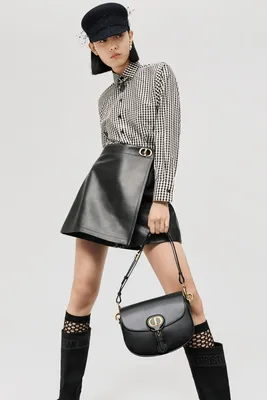 Christian Dior выпустили самую модную «школьную» сумку | Vogue Russia