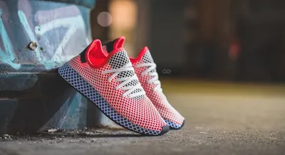 Adidas собирается изготовить 11 млн пар кроссовок из переработанного  пластика в 2019 г.