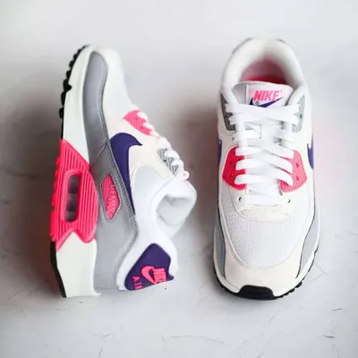 Купить Женские кроссовки Nike Air Max 90 Nike Air Max 90 недорого в Москве  (скидка 34 %).