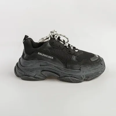 Balenciaga Outlet: Triple S leather and mesh sneakers - Black | Balenciaga  shoes 654251W2CA4 online at GIGLIO.COM