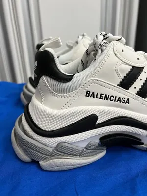 Кроссовки Balenciaga - купить с доставкой по выгодным ценам в  интернет-магазине OZON (969081113)