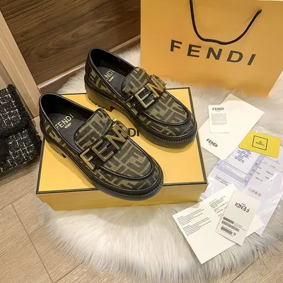 Кроссовки женские Fendi купить за 5265 грн в магазине UKRFashion. Товары  бренда Fendi. Лучшее качество