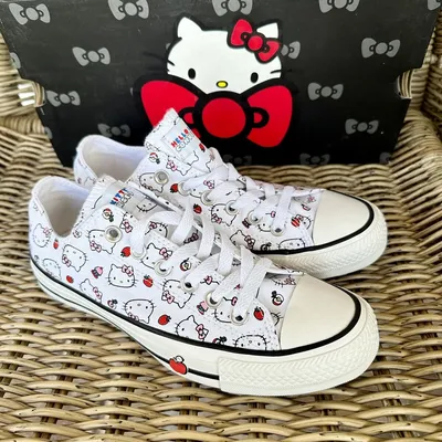 Converse Chuck Taylor All Star Low x Hello Kitty Unisex Shoes 163916F | eBay