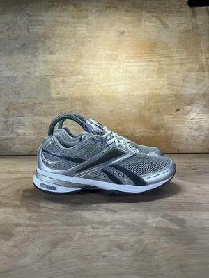 Reebok EasyTone REFLECTIVE Womens Size 7 Walking Shoes Sneakers  Purple/Silver | eBay