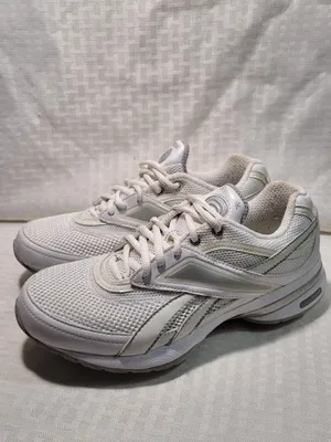 Reebok Womens Easytone 11-J17101 White Lace Up Running Shoes Size 7 NO  INSOLES | eBay