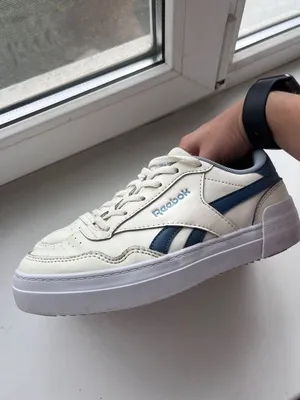 Кроссовки женские Reebok Classic Leather SP белый/бежевый цвет — купить за  6749 руб. со скидкой 50 %, отзывы в интернет-магазине Спортмастер