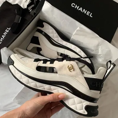 CHANEL 21P Logo Sneakers White/ Pink Calfskin 37.5 *New - Timeless Luxuries