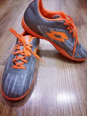 Кроссовки сороконожки для футбола для самых маленьких размеры 30-36  (ID#4706334), цена: 550 грн, купить на Prom.md
