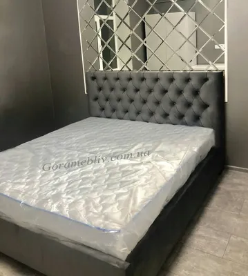 Двуспальная кровать с подъемным механизмом \