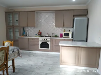 Прямой кухонный гарнитур 4 метра с островом цена в Астрахани