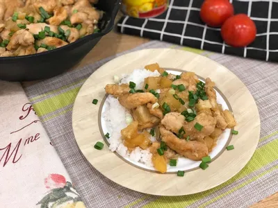 Курица в духовке с ананасами и сыром запеченная рецепт фото пошагово и  видео - 1000.menu