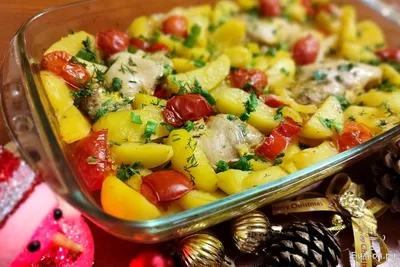 Курица, запеченная в духовке с овощами и виноградом — Кулинарные рецепты  любящей жены