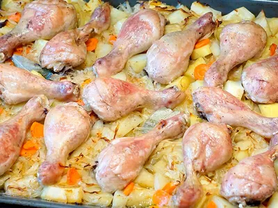 Курица с картошкой в рукаве в духовке: рецепт - Лайфхакер