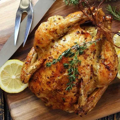 ≡ Запеченная курица в духовке: просто и невероятно вкусно ᐈ статья от  Мястории