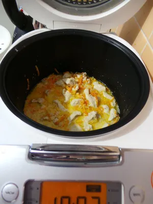 Ароматная курица с картофелем в мультиварке – кулинарный рецепт