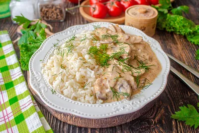 Бефстроганов из курицы с грибами пошаговый рецепт с фото