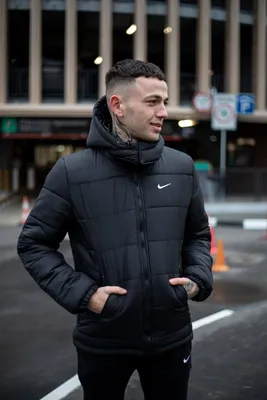 Купить спортивную Куртка подростковая Nike Team Winter Jacket 645907-010 -  цены, фото, описание