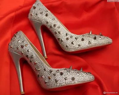 Лабутены из питона LOUBOUTINN в интернет-магазине Ярмарка Мастеров по цене  15503.18 ₽ – 8OA3JBY | Туфли, Кута - доставка по России