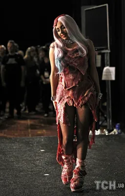 Стиль Леди Гага: фото образов, стиль одежды Lady Gaga / ICONS / Школа  Шопинга