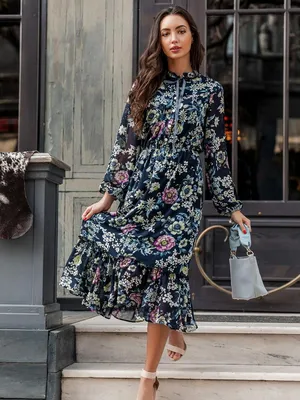 Fashion_belg - Лёгкие шифоновые платья с разными цветочными расцветками  ждут вас! Outfit: платье из шифона, куртка «косуха», ботинки «челси» Это  образ на любой выход!❤️ Размеры 42,44 Платье сшито на полностью хлопковом  подкладе,