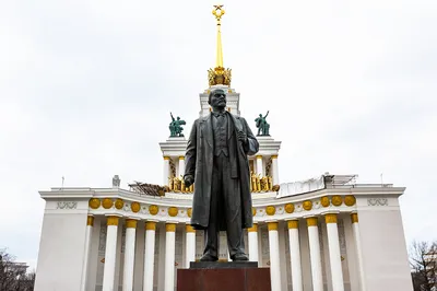 Ленин в москве фотографии