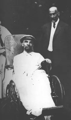 Фотографии: Ленин в Горках, лето 1923 г.