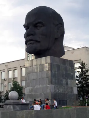 Памятник Ленину (Улан-Удэ) — Википедия