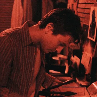 Ли Уоннелл в роли Адама Стэнхейта в фильме «Пила» (2004) | Пила пленка, Серия пил, Ловушки для пил