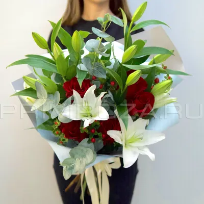 Цветы Сборный букет из лилии и роз #A4693 доставка Владивосток