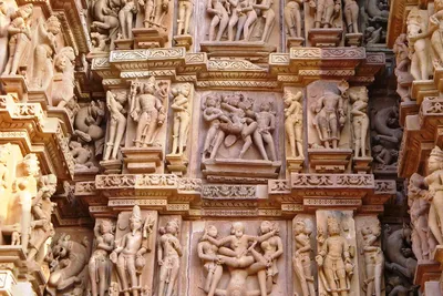 Храмове Khajuraho. Khajuraho храмове (еротични храмове khajuraho). Западна  група - вътрешно ограждане