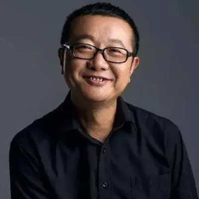 Китайский писатель-фантаст Лю Цысинь, автор книги «Задача трех тел», использует ChatGPT для создания речи и ожидает, что ИИ заменит «некоторые человеческие работы» | Южно-Китайская Морнинг Пост