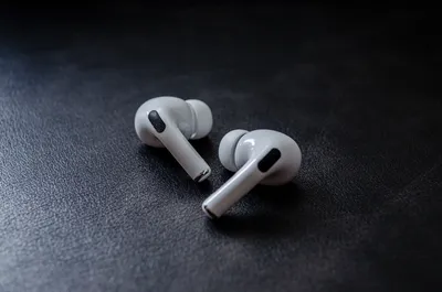 Музыка в наушниках: насколько она опасна для слуха? | Обучение за границей  + РФ Smapse | Дзен