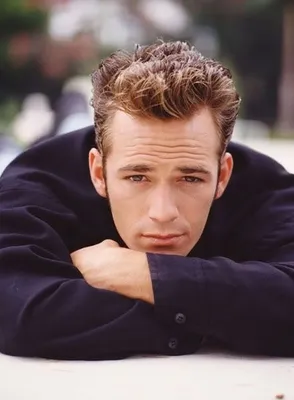 Люк Перри в роли Дилана Маккея в сериале «Беверли-Хиллз 90210» (1–5 сезоны, 1990–95, Fox) | Люк Перри, Беверли-Хиллз 90210, Люк