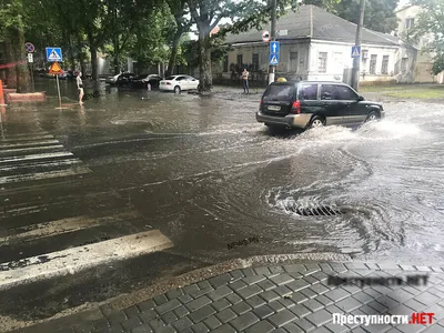 Ливень в Николаеве: В ДЖКХ рассказали, кто виноват в том, что затопило  «Дормашину»