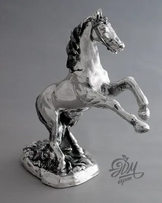 Лошадь на дыбах: символ грации и силы» — создано в Шедевруме