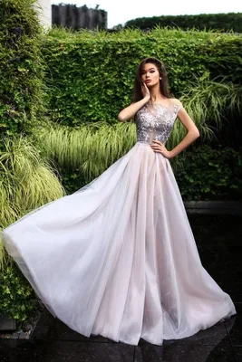 Модные вечерние платья 2020-2021: фото, самые красивые вечерние платья  фасоны | Vestidos de noite, Belos vestidos, Vestidos longos formais
