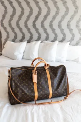 How to Spot Fake Louis Vuitton Bags From an Employee of 5 Years