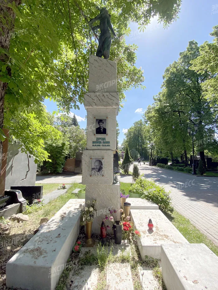 У актера Льва Дурова диагностирована тяжелая пневмония - ТАСС У актера Льва Дурова диагностирована тяжелая пневмония - ТАСС
