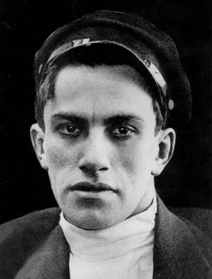 Владимир Маяковский | Vladimir Mayakovsky | Портреты мужчин, Портрет,  Русская литература