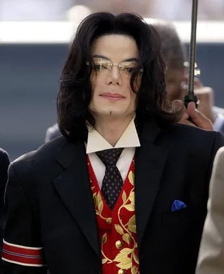 Очевидцы вспоминают, как выглядел Майкл Джексон без накладного носа | WOMAN