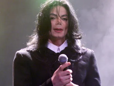 В суде показали фото голого Майкла Джексона на вскрытии - Экспресс газета