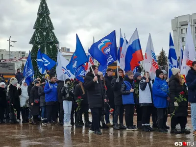 В Самаре прошел траурный митинг в память о погибших в Макеевке военных - 3  января 2023 - tolyatty.ru
